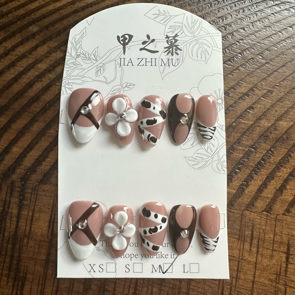Pink and White Press On Nail Set